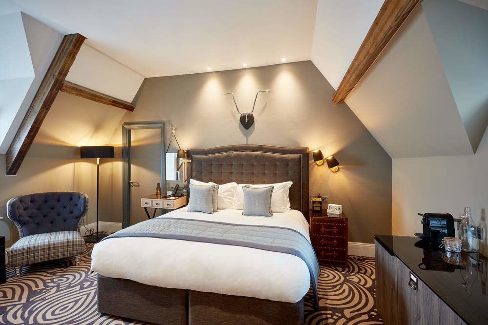 Oddfellows On The Park Чідл Екстер'єр фото A bedroom at The Ivy Collection