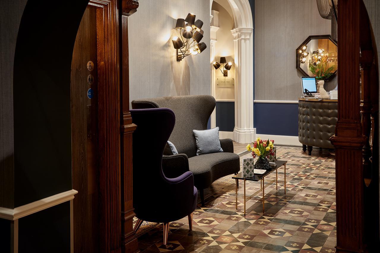 Oddfellows On The Park Чідл Екстер'єр фото The hotel's lobby