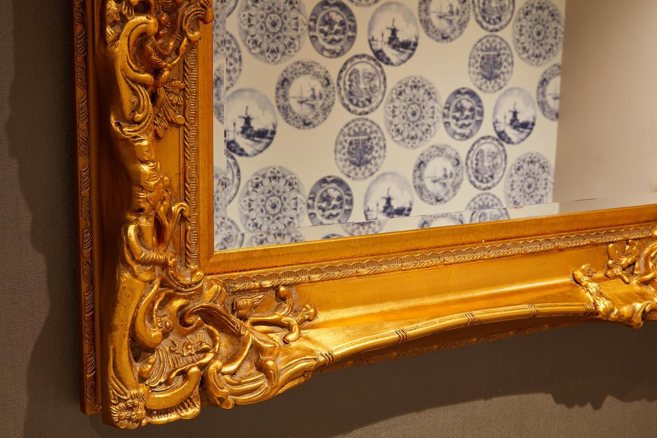 Oddfellows On The Park Чідл Екстер'єр фото Detail of a gold-gilt frame